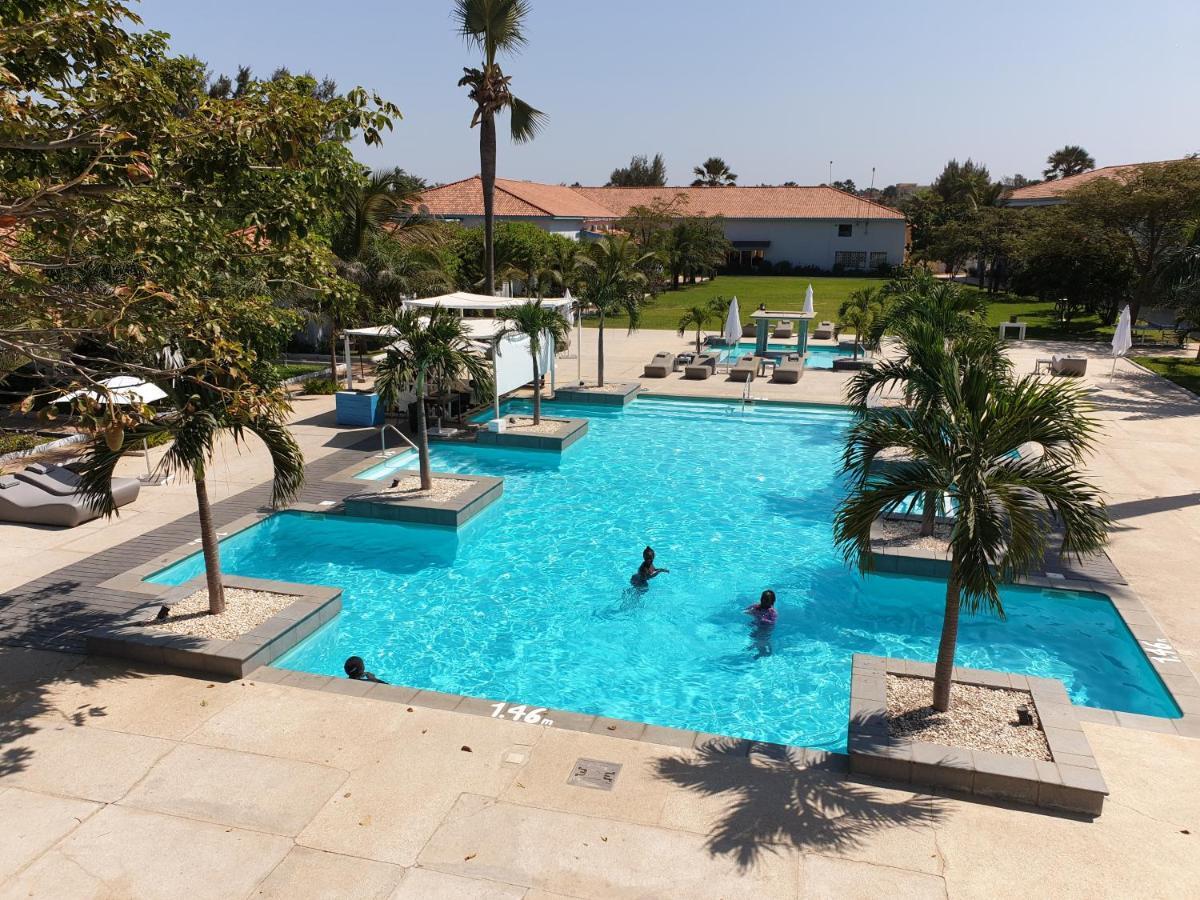 Djembe Beach Resort Kololi Ngoại thất bức ảnh