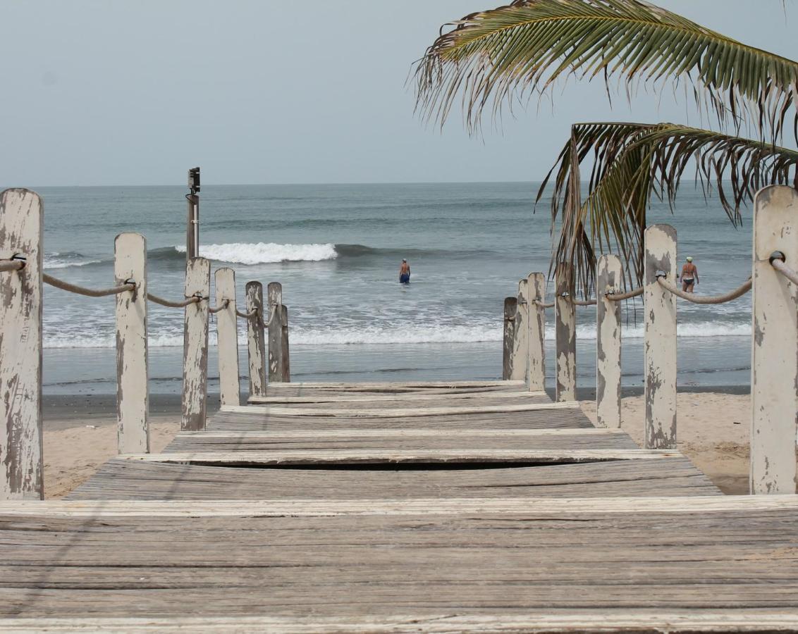 Djembe Beach Resort Kololi Ngoại thất bức ảnh