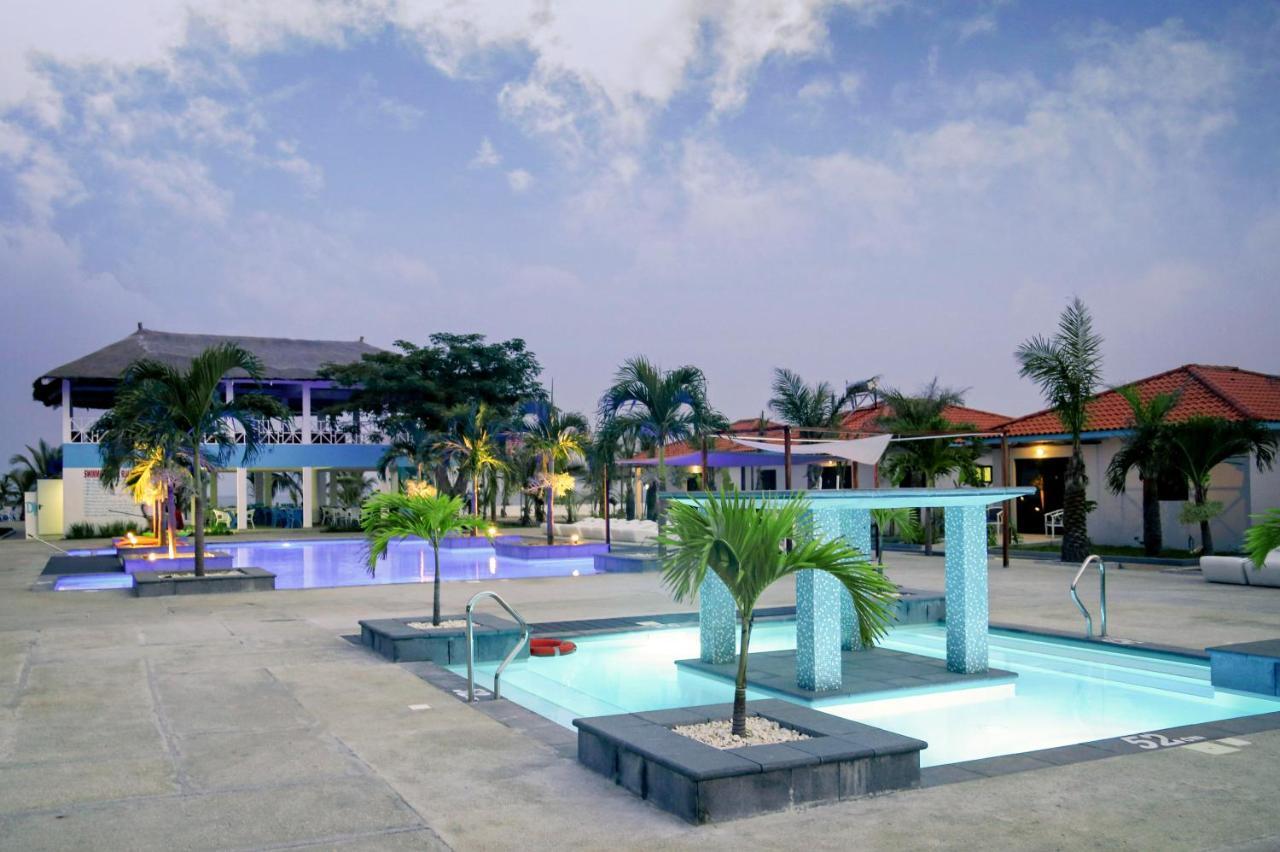 Djembe Beach Resort Kololi Ngoại thất bức ảnh