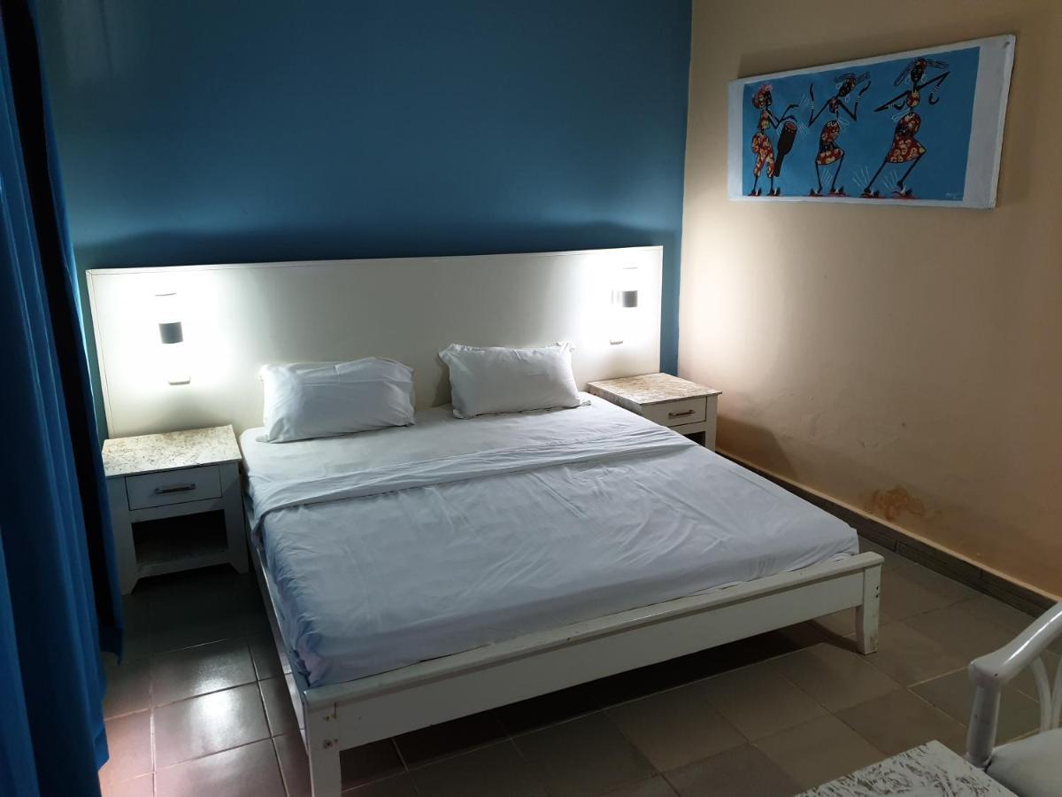 Djembe Beach Resort Kololi Ngoại thất bức ảnh