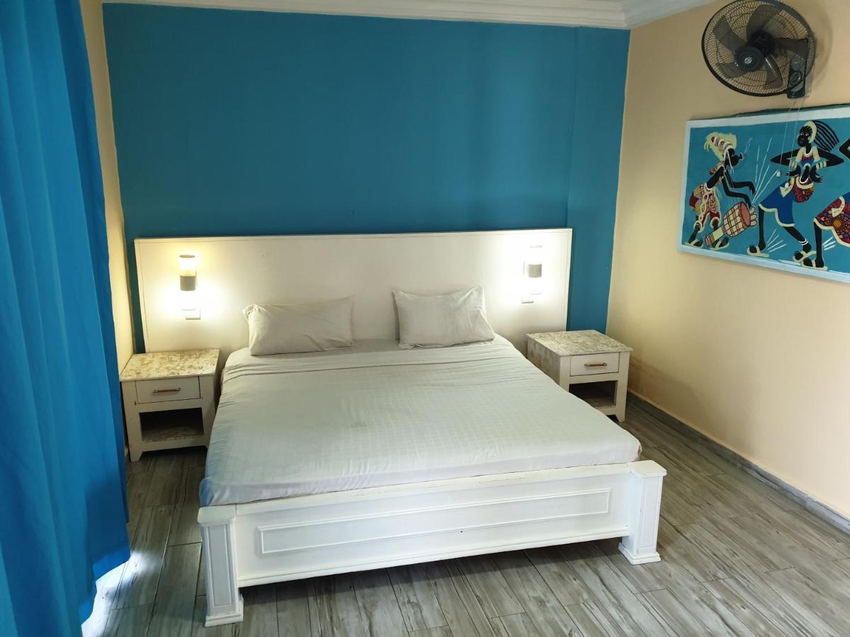 Djembe Beach Resort Kololi Ngoại thất bức ảnh