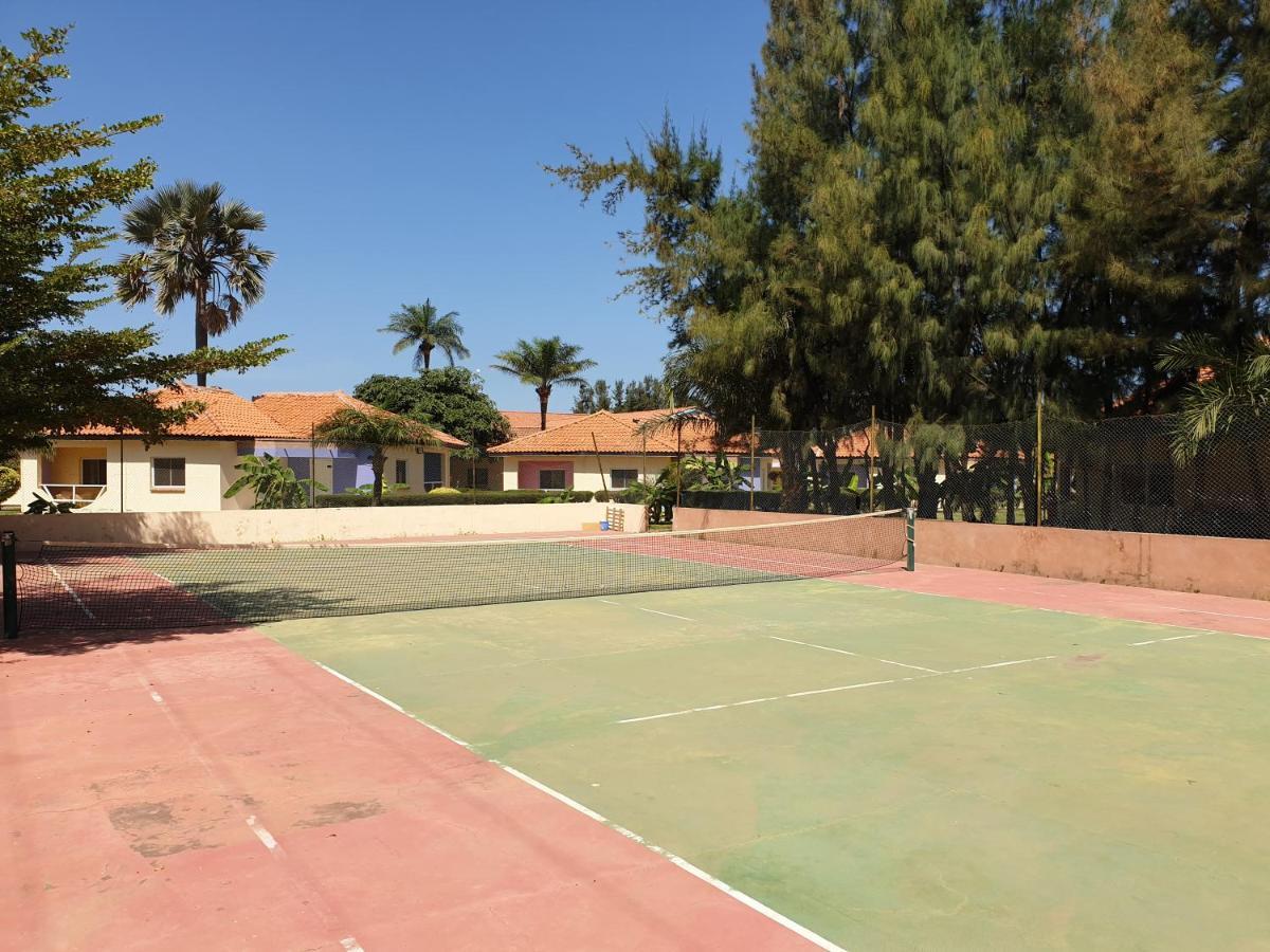 Djembe Beach Resort Kololi Ngoại thất bức ảnh